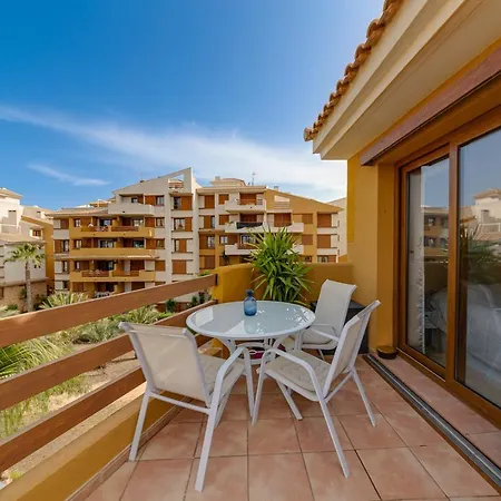 Cb Living - Sunny Penthouse With Terrace, Punta Prima Apartment *