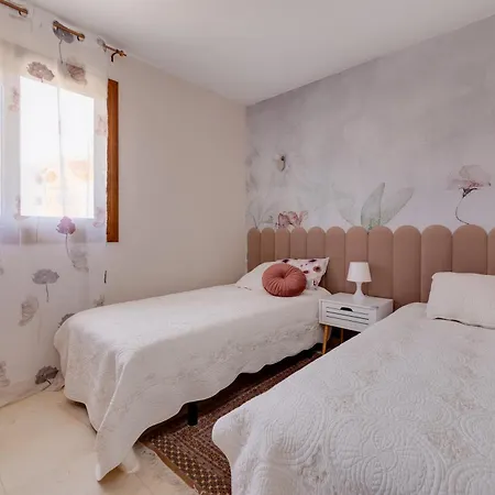 Apartment Cb Living - Sunny Penthouse With Terrace, Punta Prima Torrevieja