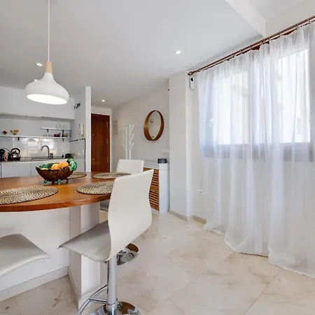 Apartment Cb Living - Sunny Penthouse With Terrace, Punta Prima Torrevieja