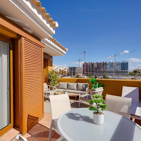 Cb Living - Sunny Penthouse With Terrace, Punta Prima Apartment