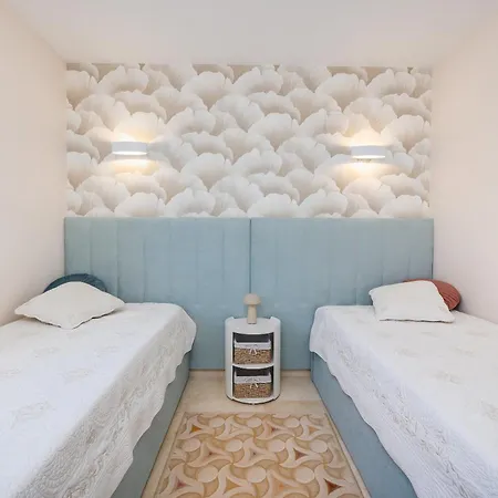 Cb Living - Sunny Penthouse With Terrace, Punta Prima *