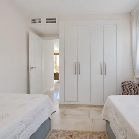 Cb Living - Sunny Penthouse With Terrace, Punta Prima