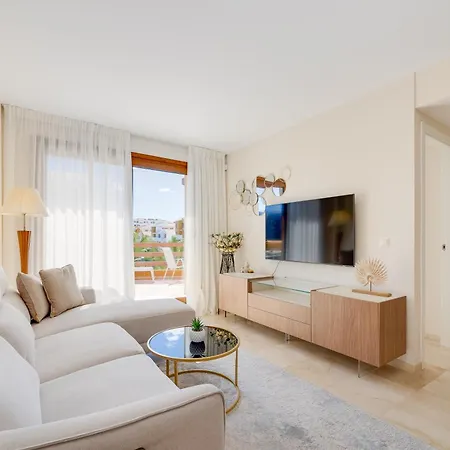 Cb Living - Sunny Penthouse With Terrace, Punta Prima *