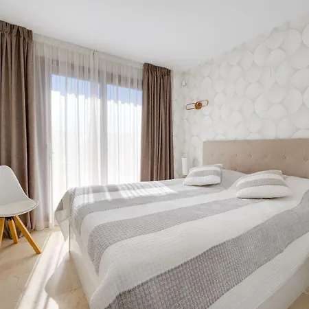 Apartament Sunny Penthouse With Terrace, Punta Prima Torrevieja