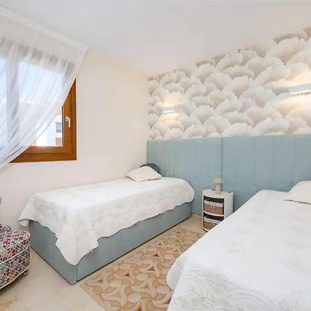 Apartament Sunny Penthouse With Terrace, Punta Prima *