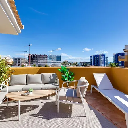 Sunny Penthouse With Terrace, Punta Prima Apartament Torrevieja